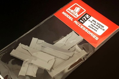 Brengun BRL-72256 F/A-18 A/B/C/D Hornet pylons (resin set) 1/72