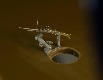Mini World A7250D DT-29 machine gun (later) on mount Curtiss P-40 (USSR) 1/72