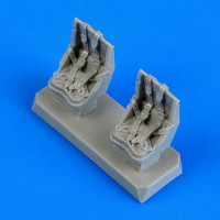 QuickBoost QB72477 Avia B.534 seat with safety belts 1/72