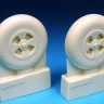 Barracuda Studios BCR32124 Hawker Tempest 32' 4-Slot Mainwheels - Smooth Tread 1/32