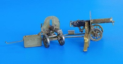 Plus model 228 Machine Gun Maxim 1:35