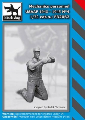 Black Dog F32062 Mechanics personnel USAAF 1940-45 No.4 1/32