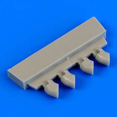 QuickBoost QB48700 SBD-5 Dauntless exhaust 1/48