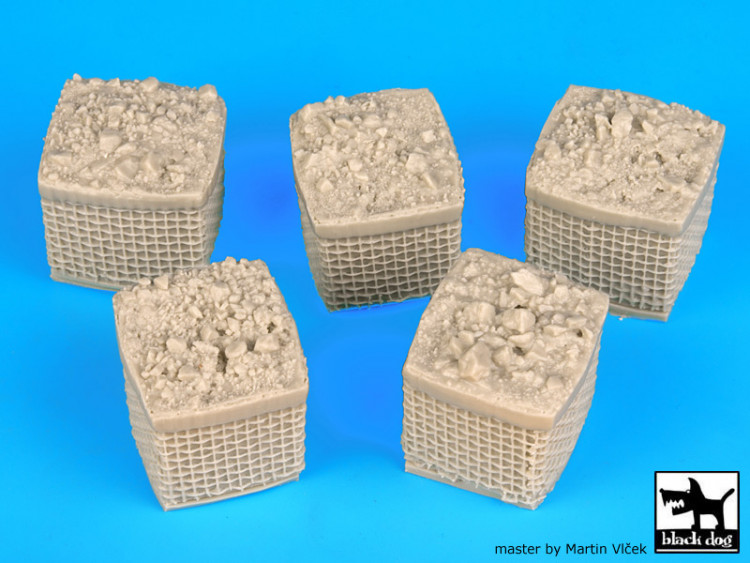 BlackDog D35015 Sandbag armored wall 1 1/35