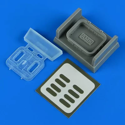 QuickBoost QB49081 Mi-8MT/Mi-17 Open service/emerg. hatch (AMK) 1/48