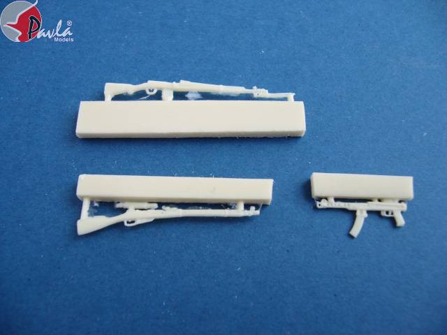 Pavla Models M35-13 Russian Light hand weapon (Sudajev 7.62 PPS 43 MOSIN and SVT 38) 1:35