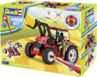 Revell 00815 Трактор с погрузчиком и фигуркой 1/20