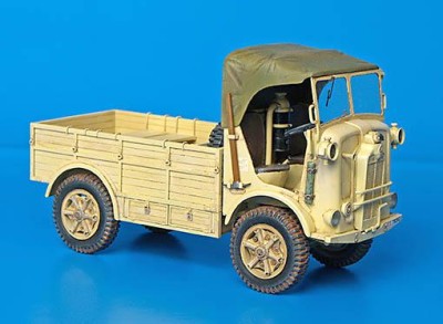 Plus model 086 SPA L39 Coloniale 1:35