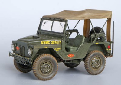 Plus model 294 M422 Mighty Mite 1:35