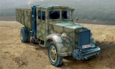 Italeri 06457 Опель Блитц с газогенераторным оборудованием 1/35