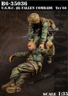 Bravo6 35036 USMC(8) Fallen Comrade Tet`68 1/35