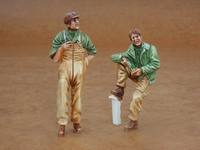 CMK F32091 US Army mechanics WWII (2 fig. ) 1/32
