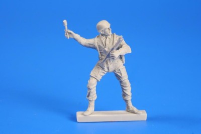 CMK F48269 German WW II Paratroops with FG-42 1/48