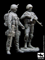 BlackDog F35018 Canadian soldier team in Afganistan 1/35