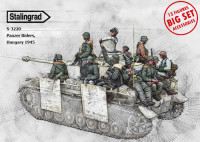 Stalingrad 3220 Гренадеры и танкисты СС в зимней форме, 13 фигур 1/35