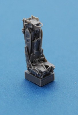 Pavla Models S48033 MB. Mk.4QS Navigator seat 1:48