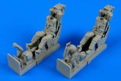 Aerobonus 480070 F-4B/N/J/S US Navy pilot &amp; operator w/ ejection seats 1/48