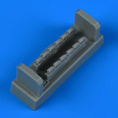 QuickBoost QB72681 P-39Q/N Airacobra exhaust (ARMA H.) 1/72