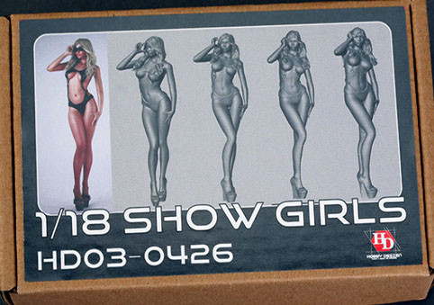 Girls G-12006 Конкурс красоты: длинноногая красотка в мини-купальнике, 90 мм
