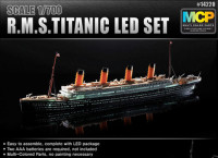 Academy 14220 RMS TITANIC с LED подсветкой 1/700