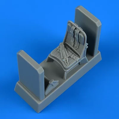 QuickBoost QB49089 Z-37 Cmelak seat w/ seatbelts (MACO) 1/48