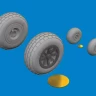 Eduard 6481136 BRASSIN P-40N wheels block tread (EDU) 1/48