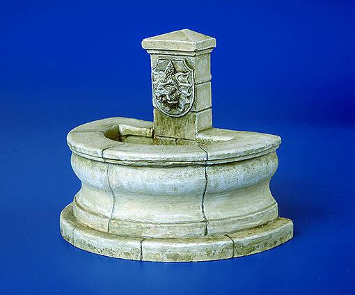 Plus model 203 Street fountain - round 1:35