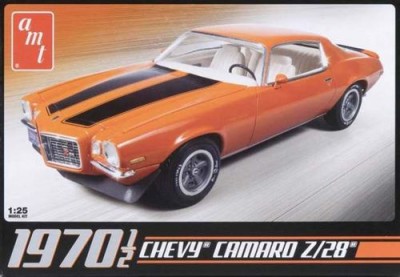 AMT 0635 1970 Chevrolet Camaro Z28 RS (Rally Sport) 1/25