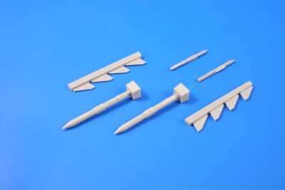 CMK 7302 AS-34 Kormoran 2 Anti-ship Missile &amp; Launcher 1/72