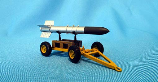 Metallic Details MDR4832 Tiny Tim Rocket with trailer 1/48