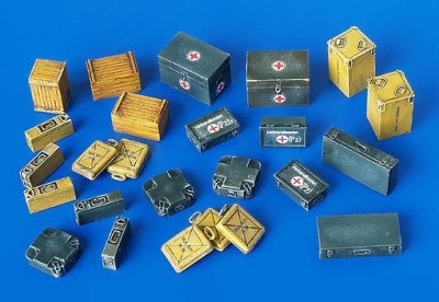 Plus model 4023 Ammunition and medical Aid containers - Germany WW II 1:48
