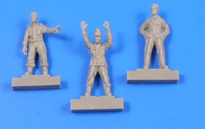 CMK F72283 Werner von Braun with his inspection team 1/72
