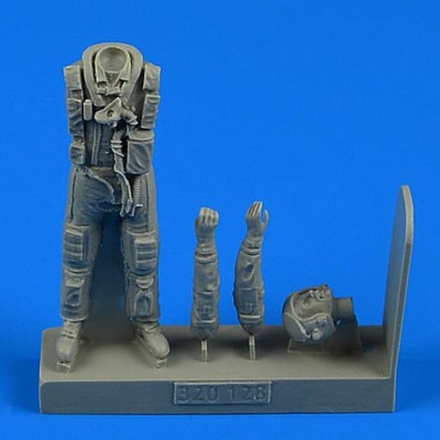Aerobonus 320128 Modern Czech Air Force Fighter Pilot 1/32