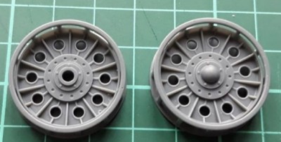 Zedval K35002 Опорные катки с внутренней аммортизацией УВЗ для Т-34 (10 катков) 1/35