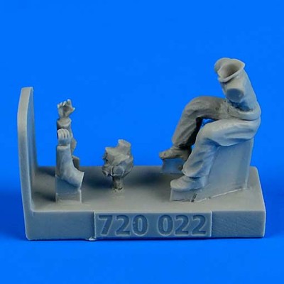Aerobonus 720022 WWII RAF Motorcycle Driver 1/72