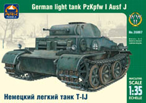 ARK 35007 Немецкий легкий танк Pz-II J 1/35