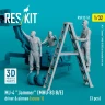 Reskit F32051 MJ-4 'Jammer' (MHU-83 B/E) driver&airmen sc.1 1/32