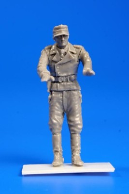CMK F48279 German WW II Tank Commander 1/48