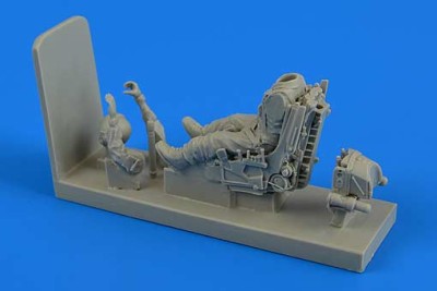 Aerobonus 480162 Soviet Pilot with ejection seat for Su-22/Su-25 1/48