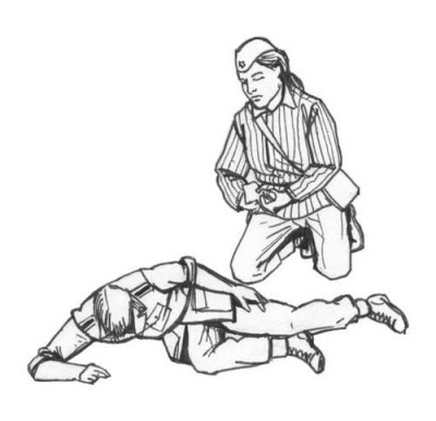 CMK F35224 Soviet Nurse treating German Soldier (2 fig. ) 1/35