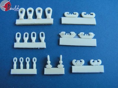 Pavla Models M35-07 Eye for pull fail and joint hook for tank 1:35