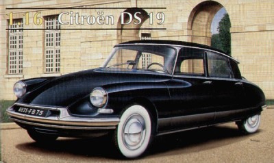 Heller 80795 Citroen DS19 hardtop 1/16