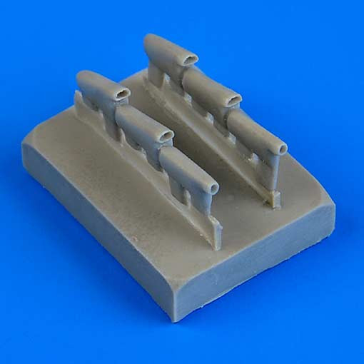QuickBoost QB72482 Defiant Mk.I exhaust - rounded 1/72
