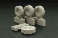 Hauler HLX48301 HMMWVE (Hummer) aggressive pattern wheels 1/48