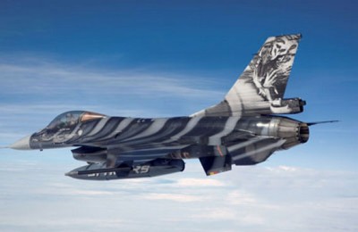 Revell 04691 Американский самолёт &quot;F-16 MLU Tigermeet 2009&quot; 1/72