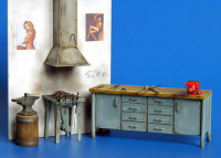 Plus model 335 Blacksmithery 1:35