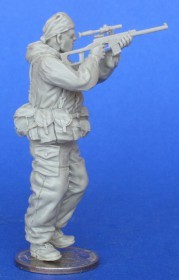Master Club MCF35225 Современный российский снайпер с винтовкой &quot;Винторез&quot; 1/35