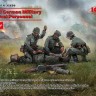 ICM 35620 German Military Medical Personnel WWII 1/35