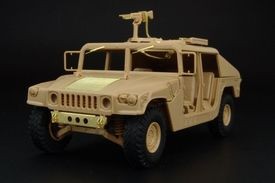 Hauler HLX48270 HMMWVE M1025 (hummer) BASIC 1/48