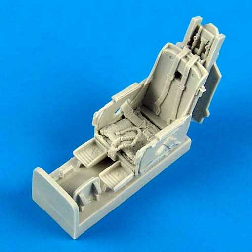 QuickBoost QB48511 F-86F Sabre ejection seat with safety belts 1/48